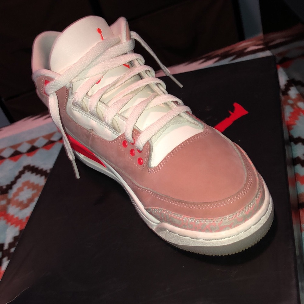 Jordan 3 pink rusts 8.5 in women